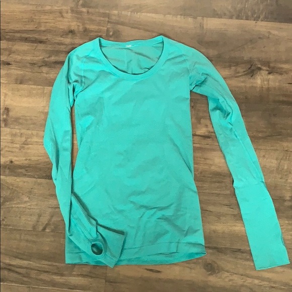 Lululemon bundle. - Picture 2 of 6